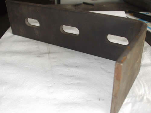 Servicio de punzonado de planchuela, puntas forjadas, aros y retorcidos