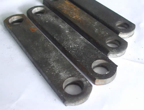 Servicio de punzonado de planchuela, puntas forjadas, aros y retorcidos