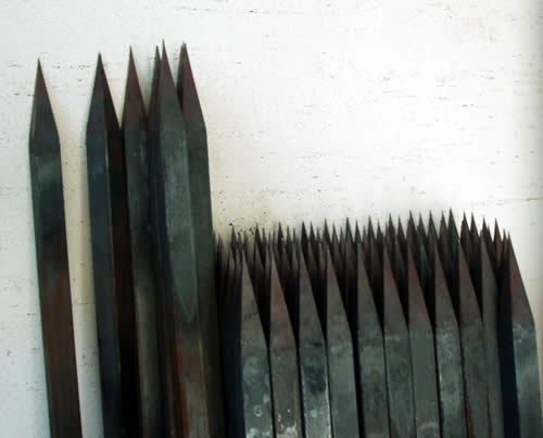 Servicio de punzonado de planchuela, puntas forjadas, aros y retorcidos